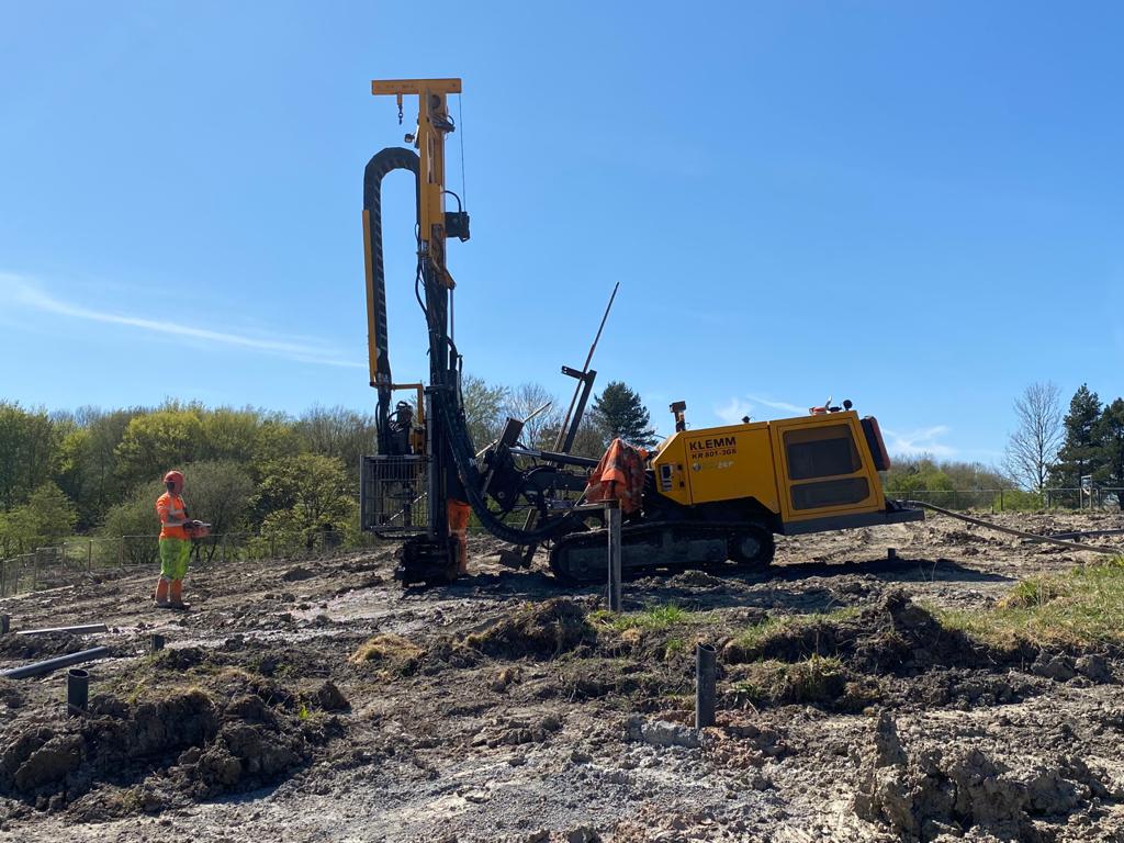 Van Elle using a Klemm for drill and grouting