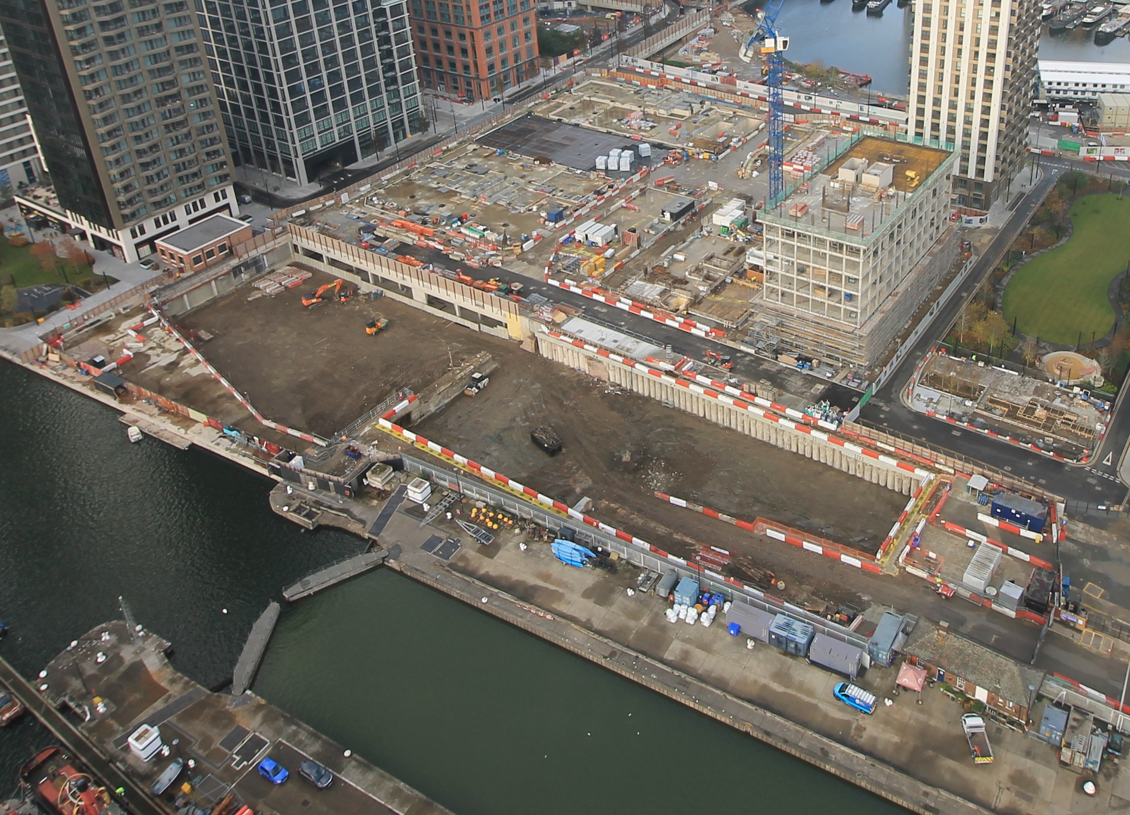 Piling continues at Wood Wharf Development Phase 3