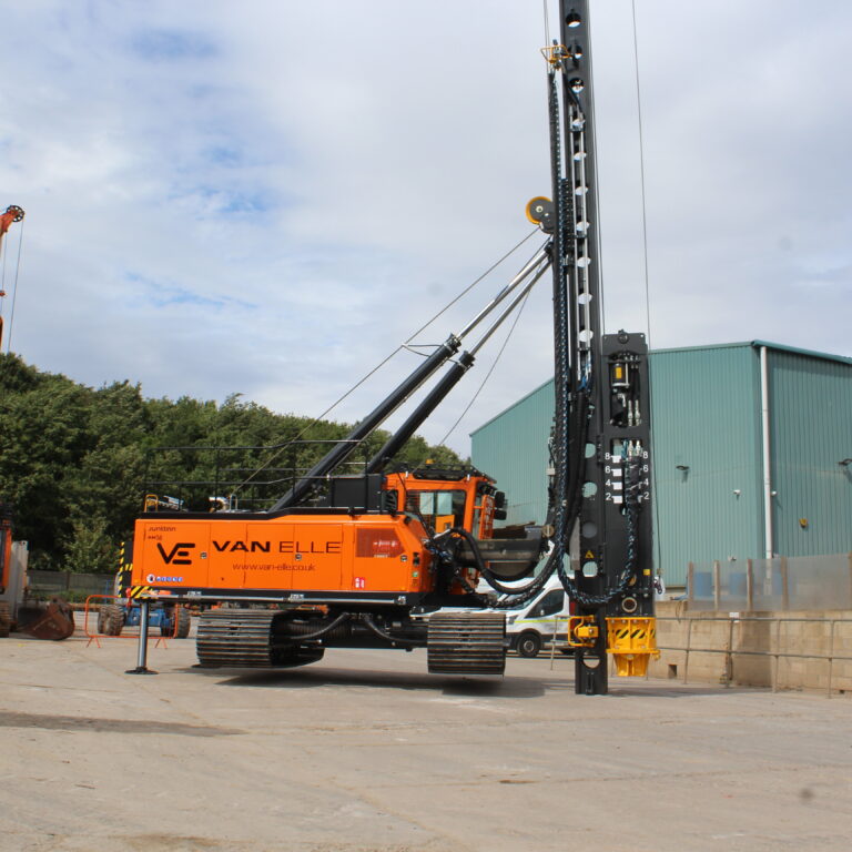 Junttan-piling-rig